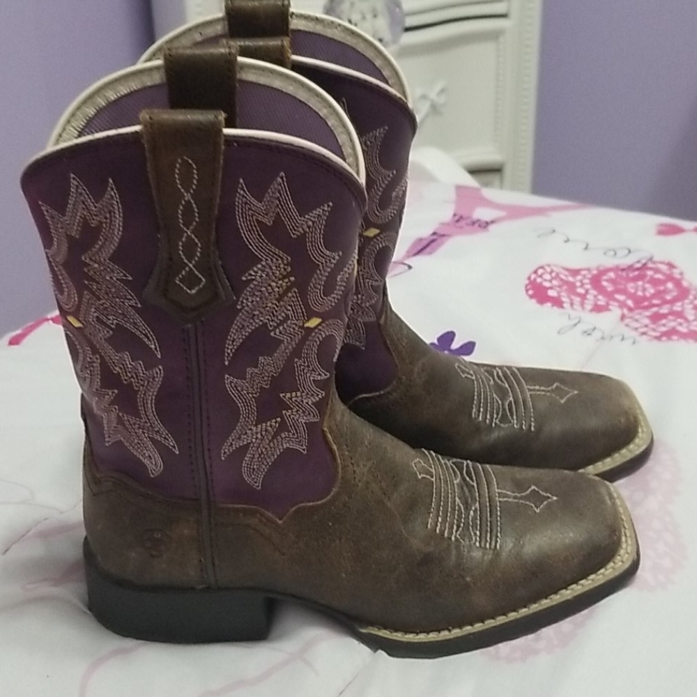Ariat girls boots